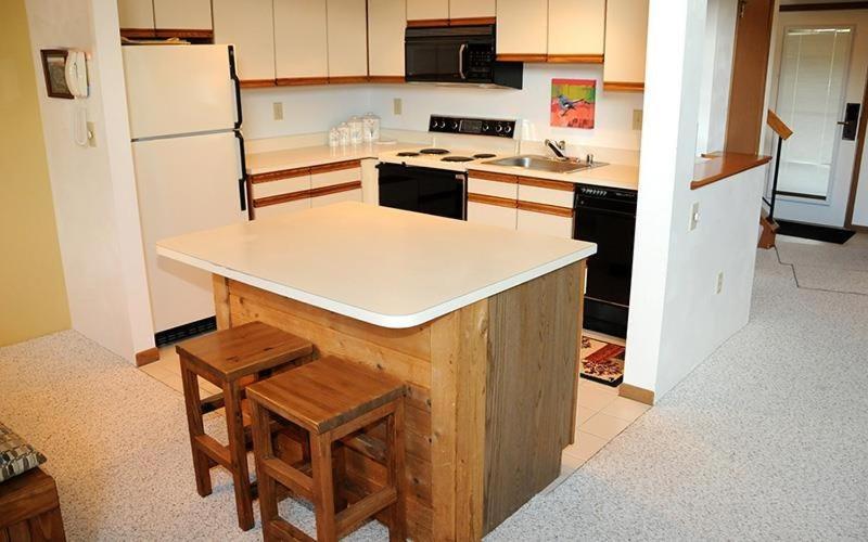Seven Springs Sunridge 3 Bedroom Standard Condo, Pet Friendly!